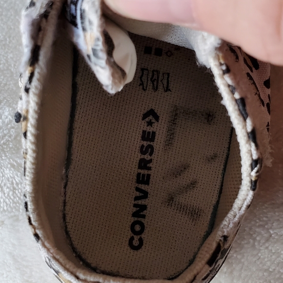 Baby Converse size 6 - Picture 8 of 8